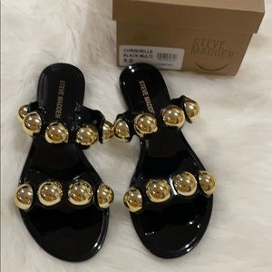 New ❤️Steve Madden sandals